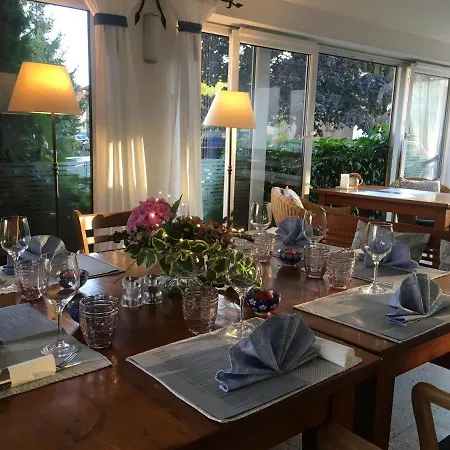 Konukevi A Restaurace Filip Ii