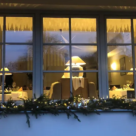 A Restaurace Filip Ii 게스트하우스 마리안스케 라즈네