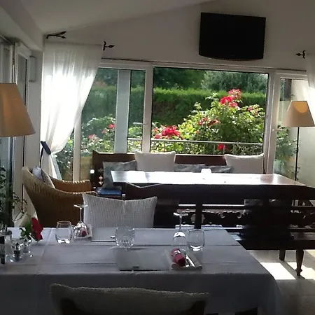 Gasthuis A Restaurace Filip Ii Mariënbad