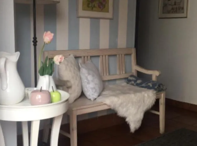 Pension A Restaurace Filip II Guest house