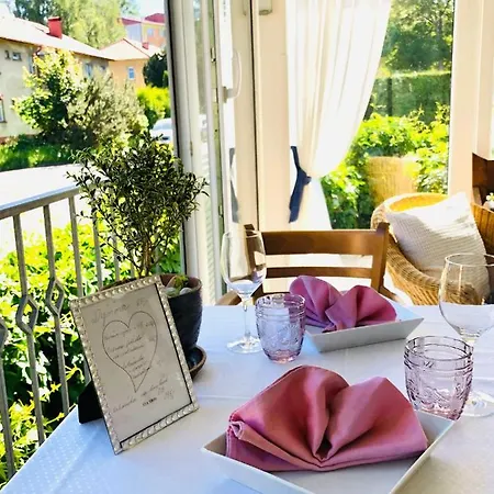 Pension A Restaurace Filip II Guest house