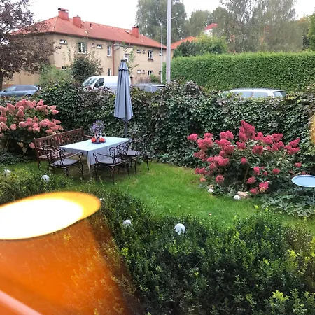 Pension A Restaurace Filip II Guest house