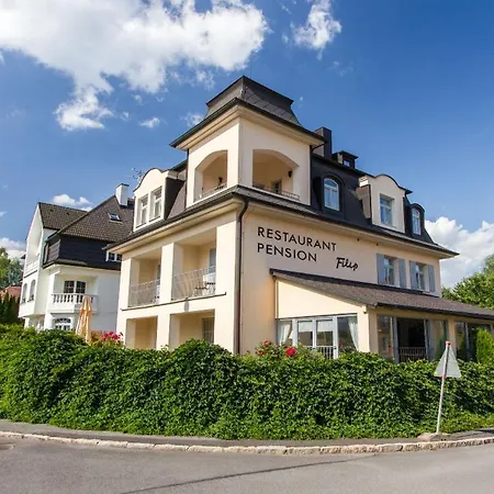Pension A Restaurace Filip II Guest house
