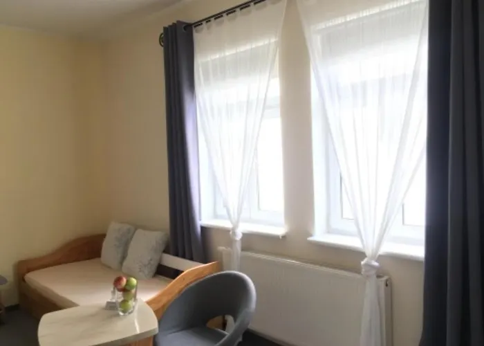 A Restaurace Filip Ii Pensjonat 3*